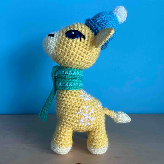 Low-Sew Snow Giraffe Crochet Pattern (PDF Download)