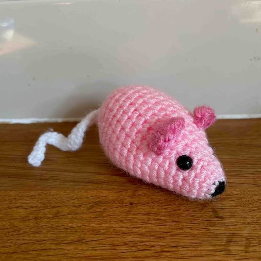 Free No-Sew Sugar Mouse Amigurumi Pattern