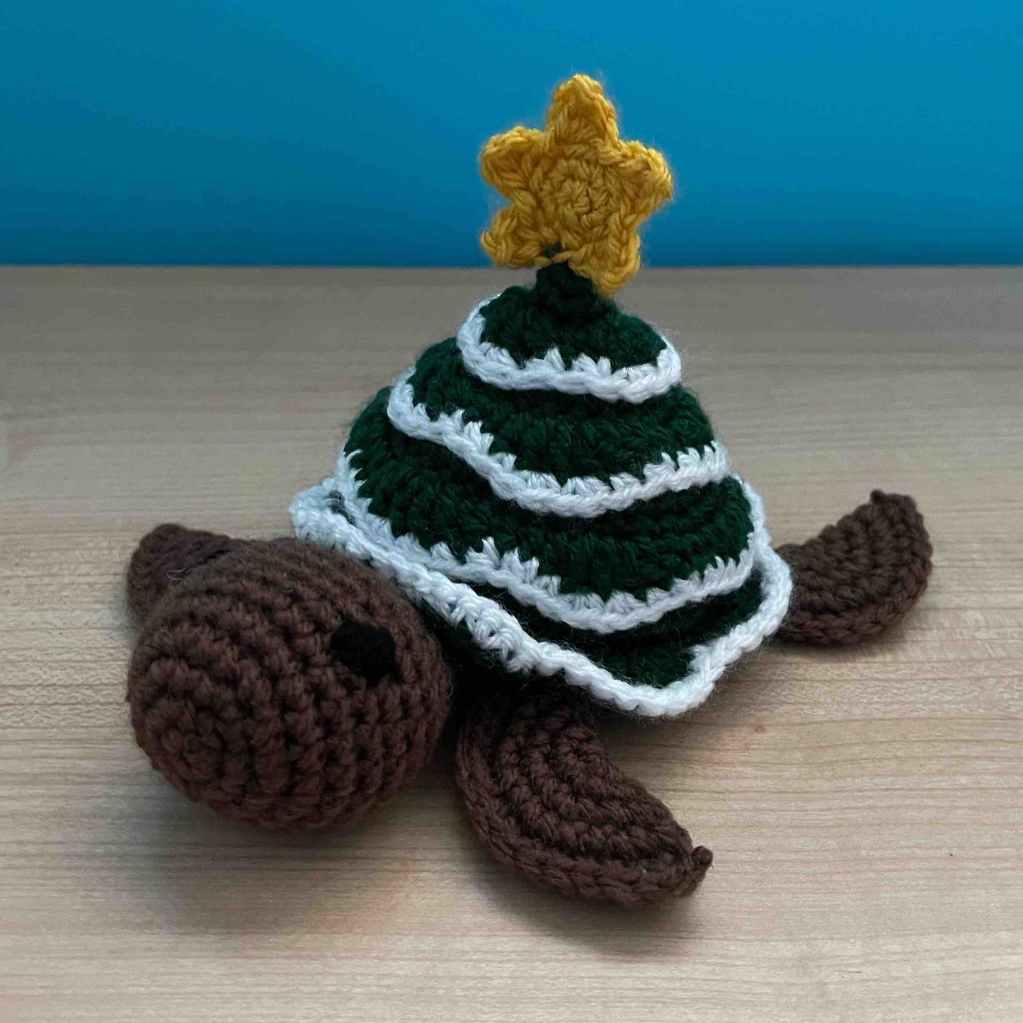 No-Sew Christmas Turtle Amigurumi Plushies