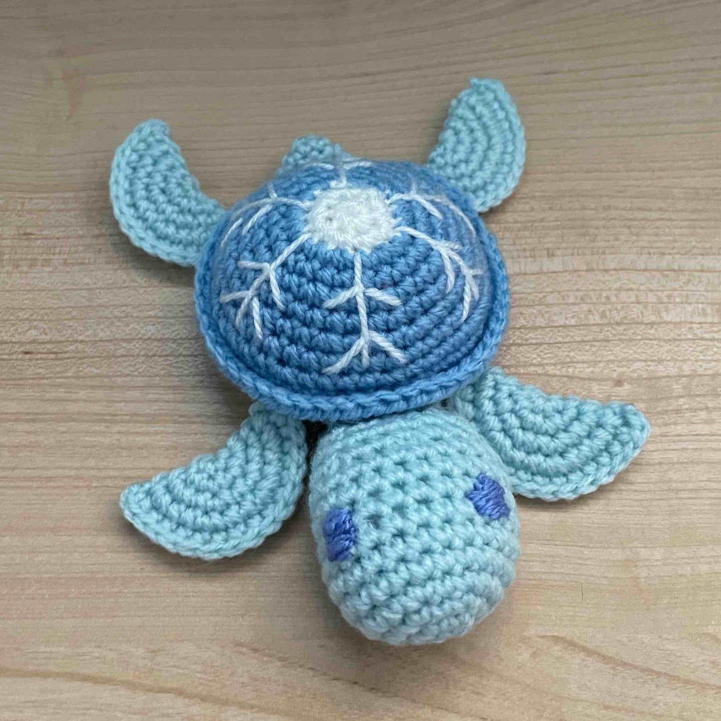 No-Sew Christmas Turtle Amigurumi Plushies