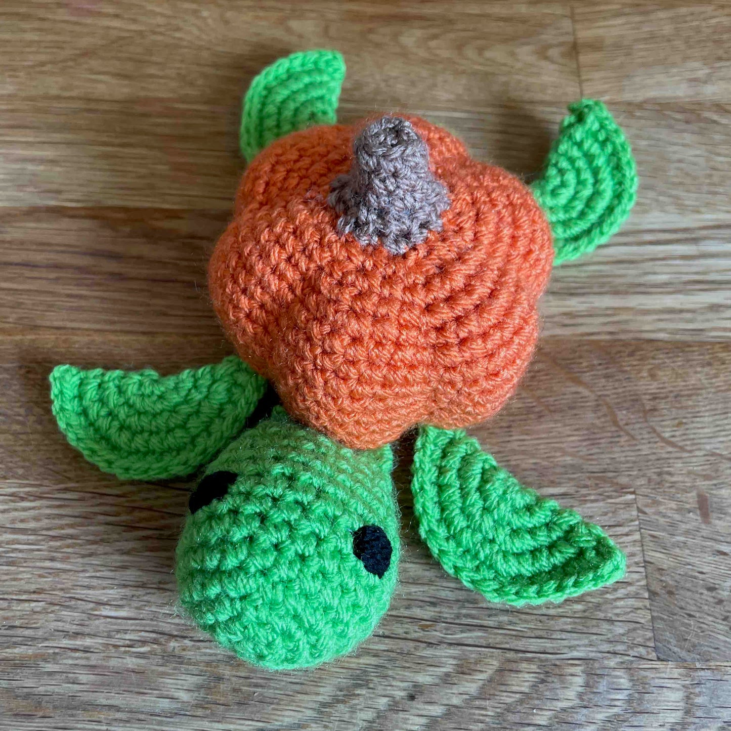 No-Sew Halloween Turtle Amigurumi Plushies