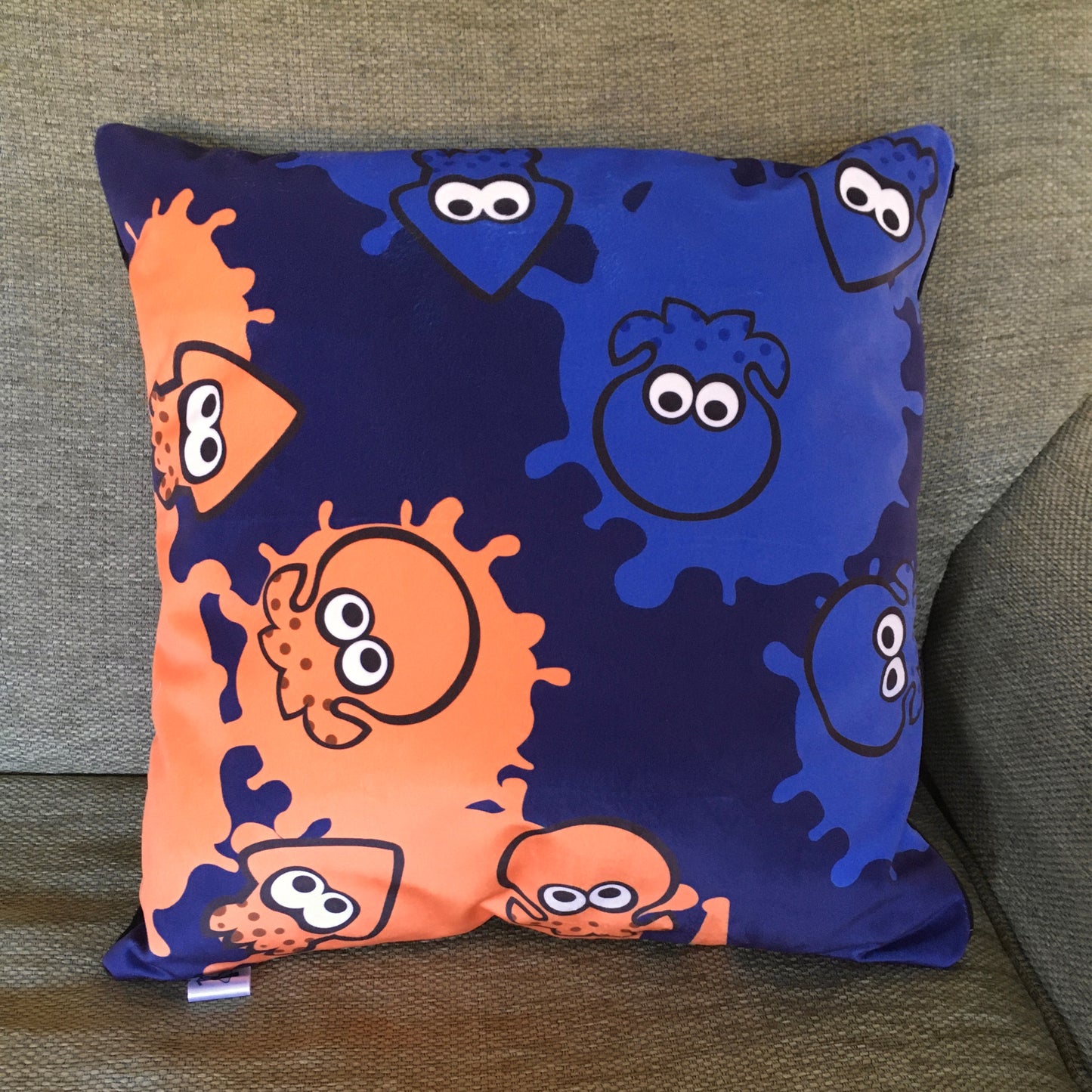 Splatoon Cushion Cover (Orange VS. Blue)
